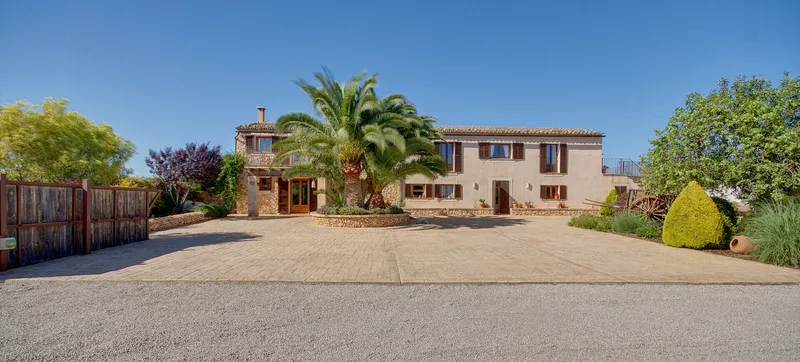 Charming agrotourism estate with pool and olive grove in Campos — photo 11
