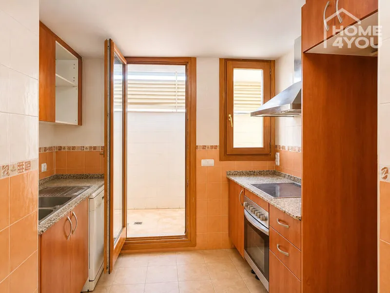 83m² apartment with 3 rooms, balcony and parking space for sale — photo 11
