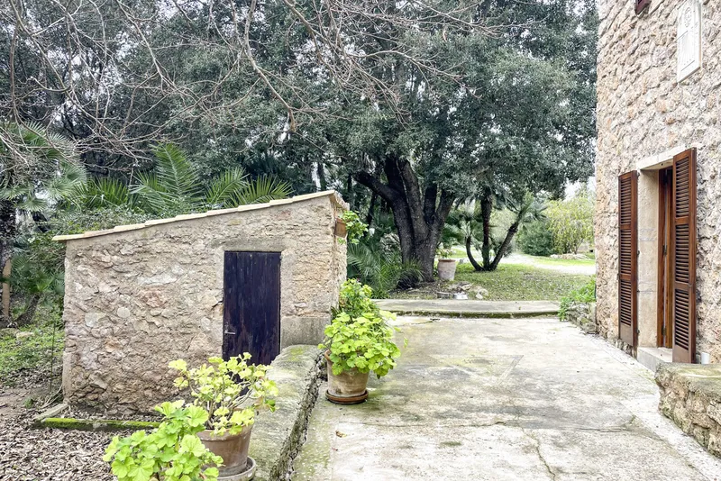 Authentic Mallorcan finca with 2 bedrooms, terraces and a large plot — photo 6