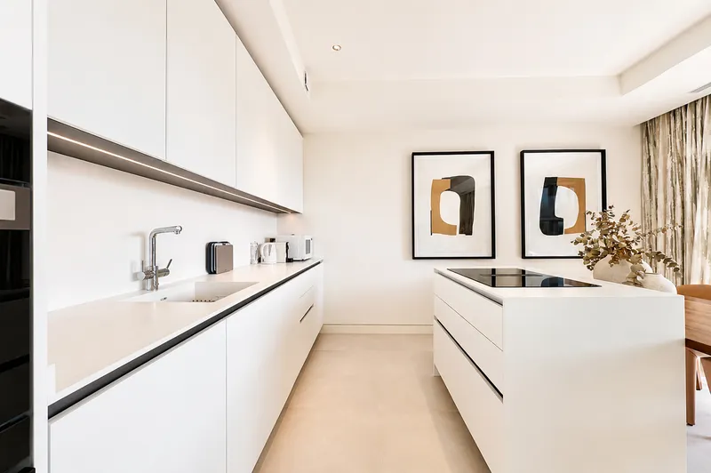 New modern apartment in a luxury residence in Palma Mas — photo 9