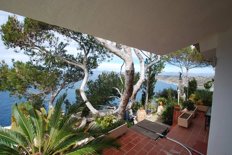 Independent villa on the first line of the sea with holiday license. Bahía Grande, Mallorca. — photo 2