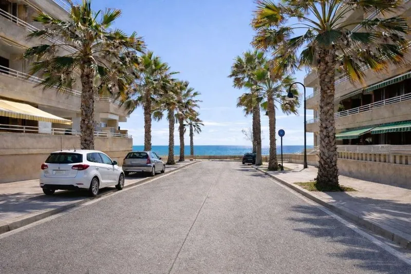 Flat / apartment for sale in Calle de la Gruta — photo 1