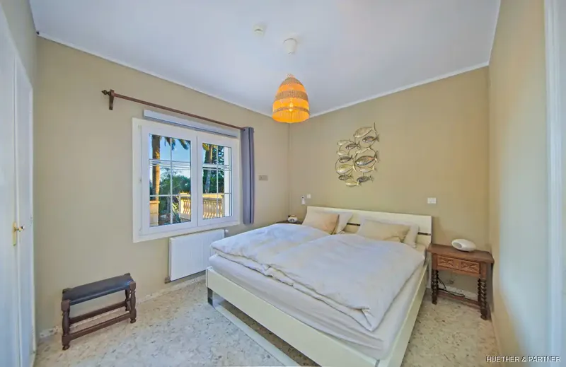 This house is situated on a large corner plot in one of the neighborhoods of Cala Murada. From the small rooftop terrace even ti — photo 5