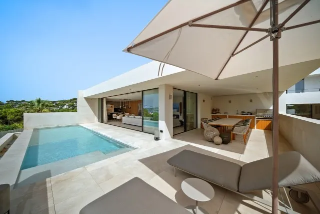 Modern villa with sea views for sale in Portals Nous, Southwest Mallorca — photo 2