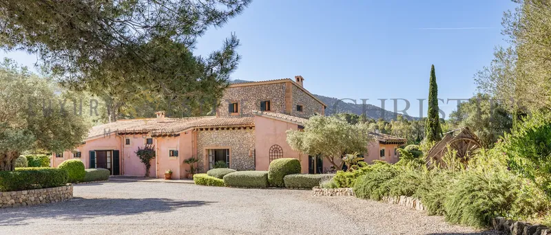 Mediterranean finca in Calvia with horse stables and large pool — photo 4