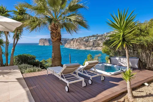 Puerto Andratx, pure sea views in Port Andratx – frontline villa with heated pool — photo 11