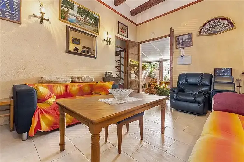 House in El Molinar, very close to the sea, spacious and excellent south orientation — photo 11