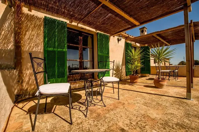 Agroturismo in full operation, with 12 rooms, en-suite bathrooms. Partial oil heating, plus three wood-burning fireplaces. Estate with — photo 3