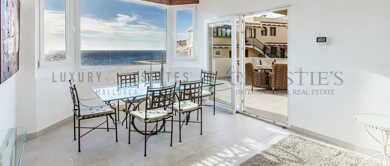 Apartment in Santa Ponsa in first sea line and private sea access — photo 3