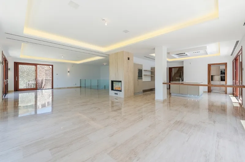 Incredible hillside villa with guest apartment in Canyamel — photo 6