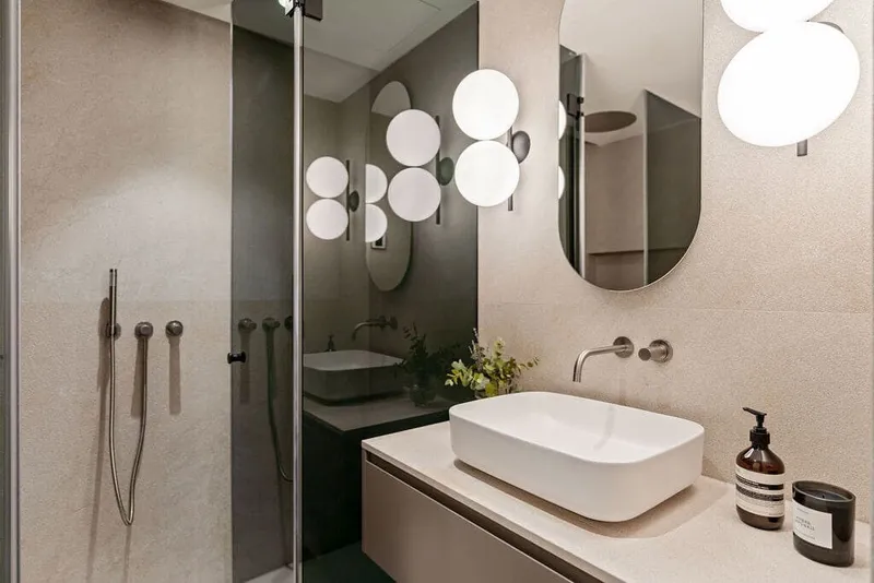 High-quality renovated dream apartment with sea views in Bendinat — photo 2