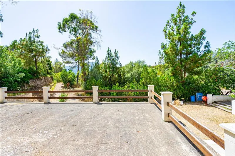 Finca on a plot of approx. 7,500 m² with swimming pool and mountain views — photo 12
