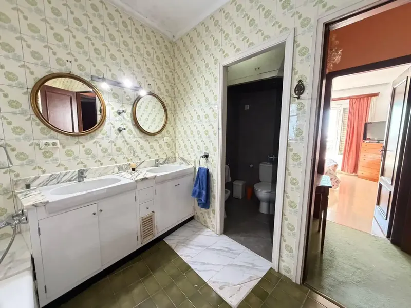 Important! There are photographs showing how the property could look if an update or improvement were carried out, they are for guidance only, also — photo 12