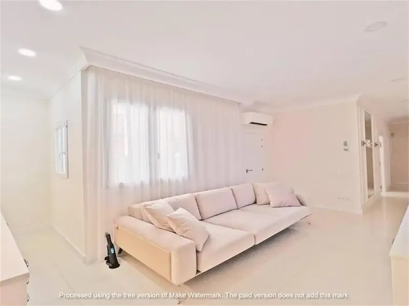 Stunning Two-Bedroom Apartment with Panoramic Views in the Heart of La Lonja — photo 4