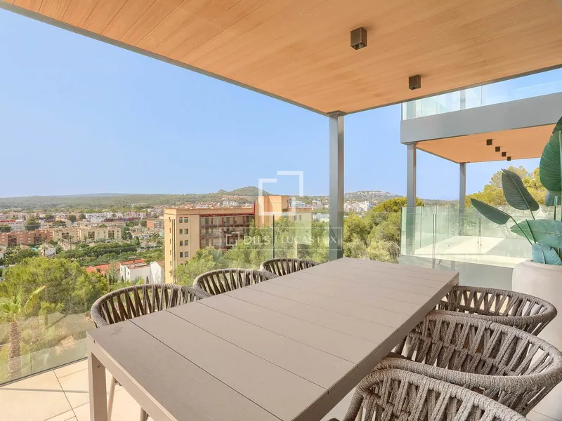 173m² apartment with 18m² terrace for sale in Santa Ponsa — photo 2