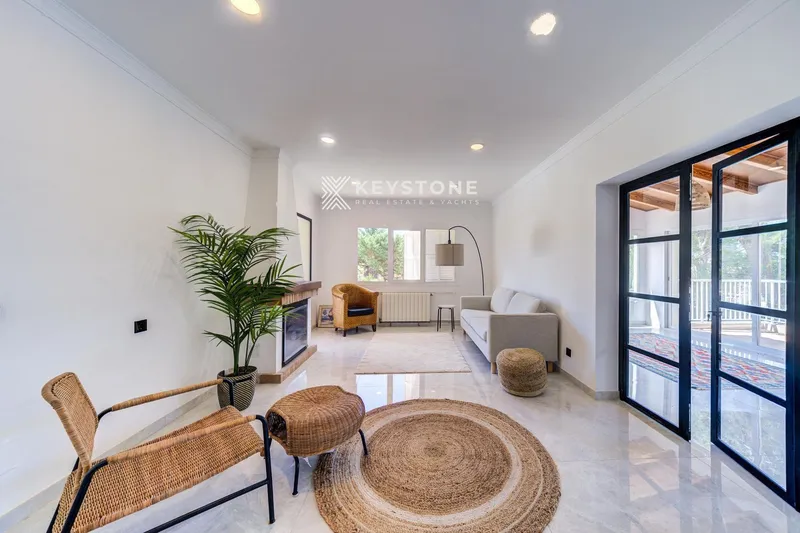 House — photo 11