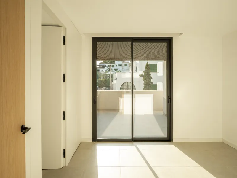 Designer apartment for sale in Palma, new build with large, sunny terrace — photo 4