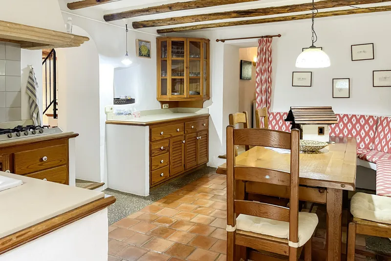 Authentic Mallorcan finca with 2 bedrooms, terraces and a large plot — photo 9