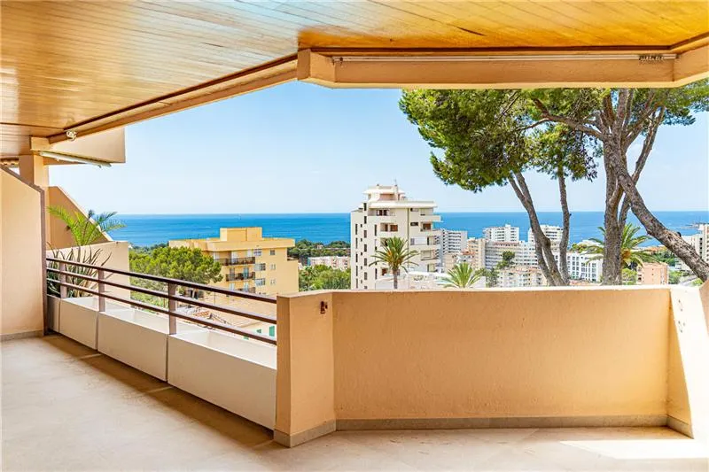 Spectacular apartment with panoramic views in Bonanova — photo 4