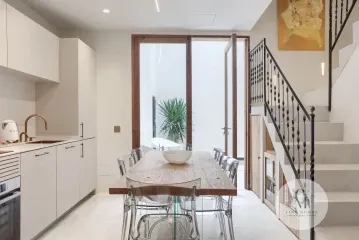 Townhouse with Indoor Pool and Contemporary Design in the Heart of Pollença — photo 7