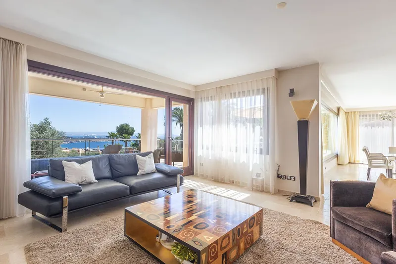 Fantastically located villa with tennis court and breathtaking views — photo 6
