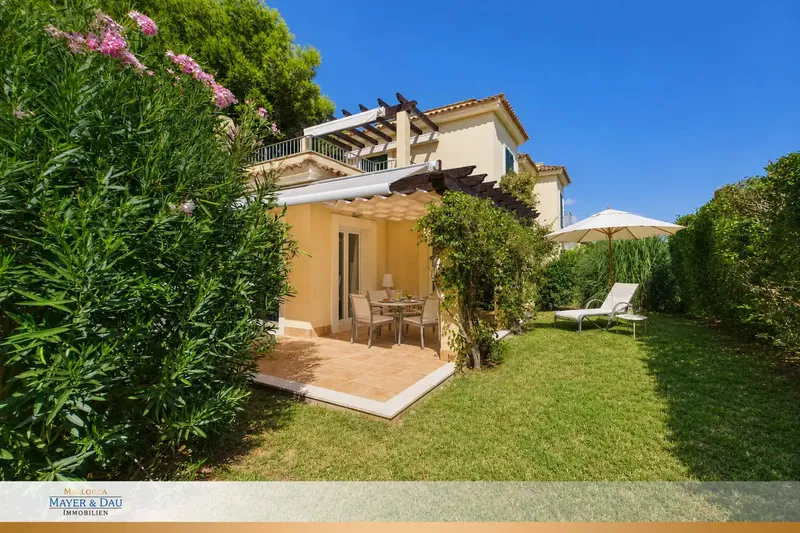 Welcome to your new home in Mallorca! This ground floor flat, in exceptional condition, is located in the popular — photo 1