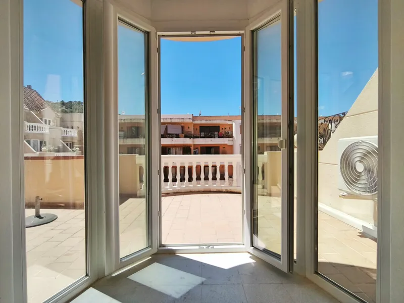 Apartment for sale in Port d'Andratx – Harbor location with terrace, side sea view and underground parking — photo 2