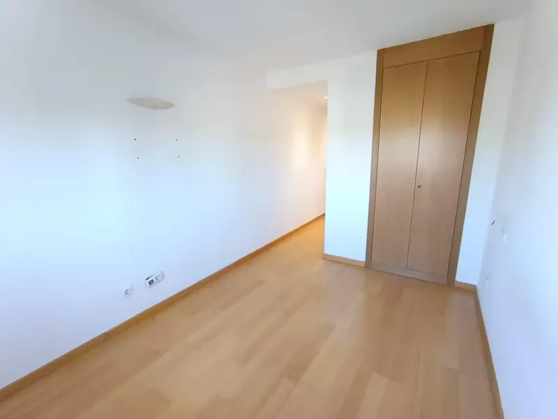 Bright 2-bedroom apartment, 2nd floor with elevator in El Molinar – Prime location — photo 11