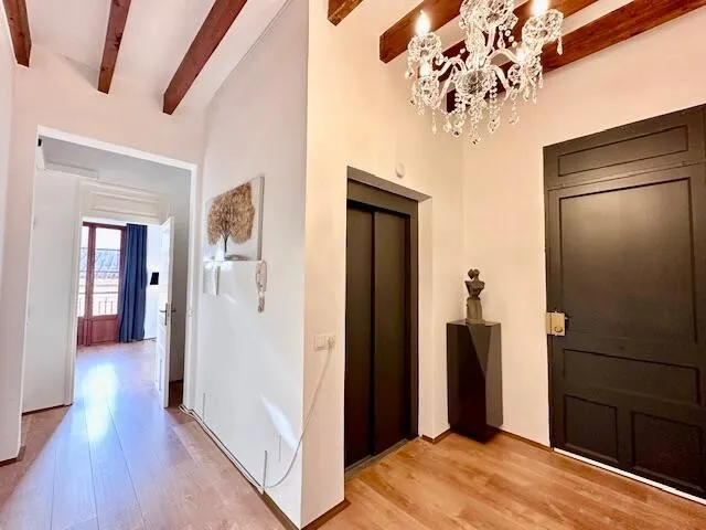 Reformed townhouse with large garage and lift, Llucmajor — photo 5