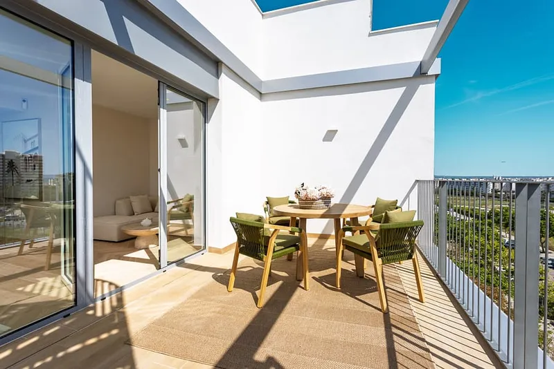 Newly built penthouse for sale in Palma with sea views and private roof terrace — photo 4