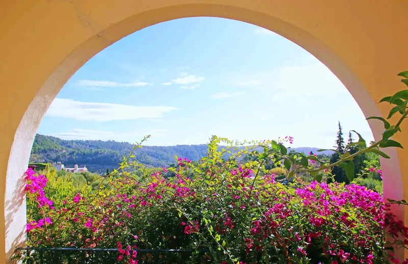 Villa with Holiday Rental License for Sale in Galilea — photo 10