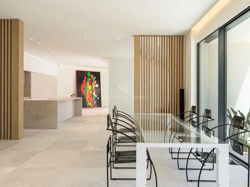 Modern Villa for Sale in Camp de Mar — photo 5
