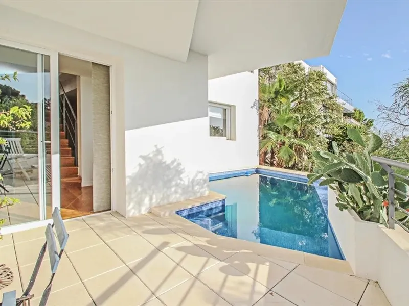 Modern villa with pool and sea views in the sought after Costa d'en Blanes — photo 2