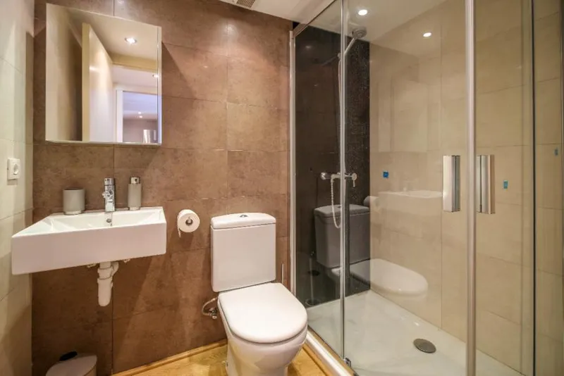 SOLD.- Sole agent listing: Chic apartment a few steps from the sandy beach of Puerto Pollensa, with lift and shared swimming pool — photo 6