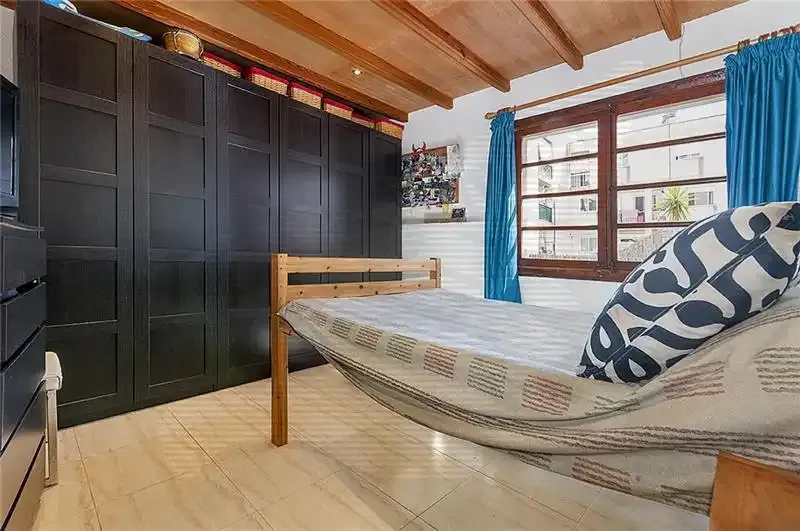 House in El Molinar, very close to the sea, spacious and excellent south orientation — photo 12