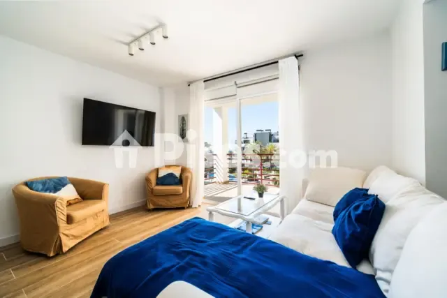 Apartment on Carrer de Saridakis — photo 1