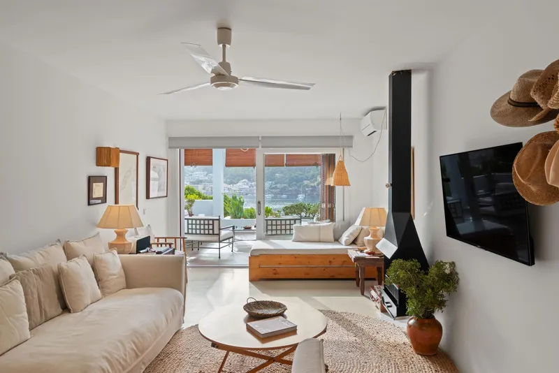 Mediterranean Penthouse with Sea Views — photo 4