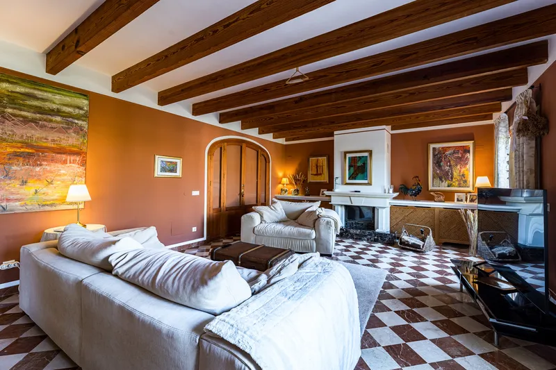 Spacious finca with 6 bedrooms, large garden, pool and generous cellar — photo 12