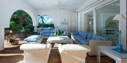 Luxury seafront villa in Porto Petro — photo 10