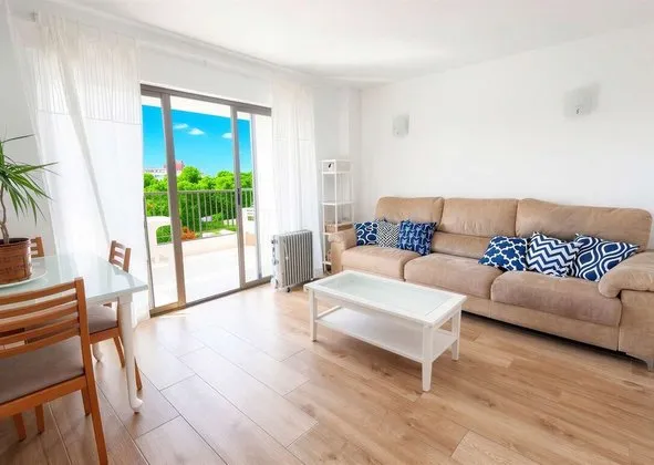 Flat / apartment in Les Maravelles, Palma de Mallorca — photo 1