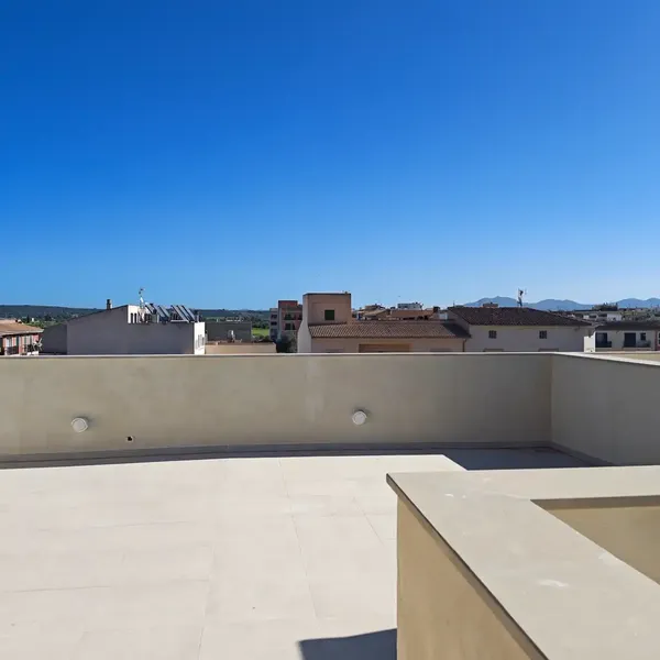 Penthouse for sale with 3 bedrooms with wardrobes and 2 bathrooms with furnished kitchen with hob, hood, dishwasher, fridge-freezer, laundry room — photo 2
