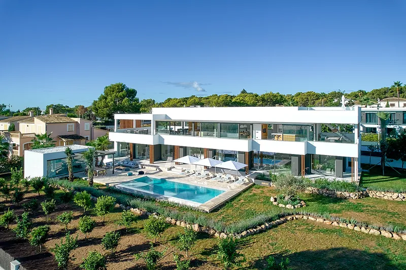 Long-term rental: Spectacular new-build villa with sea views in Sol de Mallorca - Marcel Remus Real Estate — photo 1