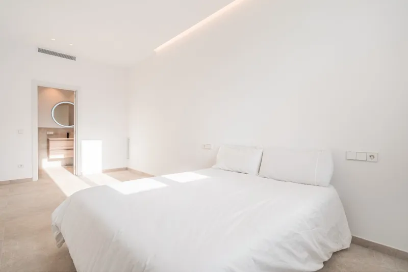 Excellent condition house for sale in Palma de Mallorca with swimming pool and garden — photo 8