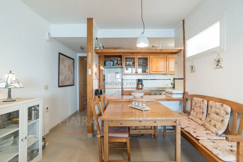 Seafront apartment for sale in Puerto de Alcudia with panoramic sea views, Mallorca. — photo 7