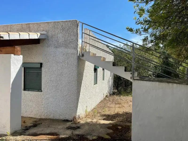 Plot of 14,554 m², distributed in several buildings — photo 5