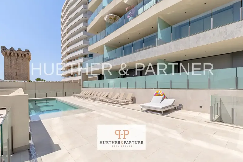 This exclusive newly built apartment is located in a privileged position on the Paseo Marítimo of Palma de Mallorca and impresses — photo 6