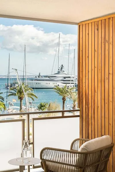 Beautifully renovated 1-bedroom apartment in Palma – Paseo Marítimo — photo 1
