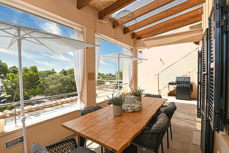 Modern and sunny penthouse with pool and parking space just minutes from Cala Santanyi — photo 1