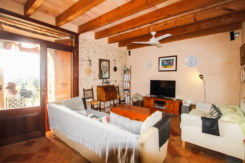 Ref. 2421C – Andratx – Rustic finca in traditional style in quiet location — photo 9