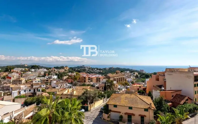 Taylor Building Real Estate presents this fantastic terraced house in Genova offering a quiet and residential atmosphere, a short — photo 8
